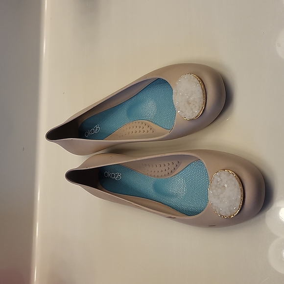 OKAB Izzie Matte Ballet Flats With Oval Stone Shoe Size 9 - Picture 5 of 12